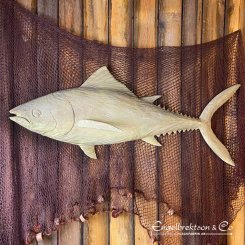 träfisk fisk 135 cm stor fisk dekoration rustik fisk karaktär prydnad inredning flaggbutik flaggbutiken Rådmansgatan flaggbutik