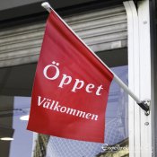 Butiksflagga Kioskflagga Butikspratare Öppetflagga Flagga Öppet Välkommen Röd butik i Stockholm
