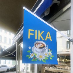 fika cafe restaurang flag flagga burik butiksflagga pvc fika fikaflagga cafe cafeflagga välkommen in skyltning restaurang blågul