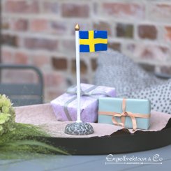 miljöbild bordsflagga flaggbutiken Engelbrektson bordsflagga klassiker blåst