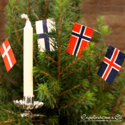 Norden Skandinavien Nordiskt Jul Granflagga Julgransflaggor Julgran Julgransgirland Girland Flaggspel Girlang Julgransflaggor De